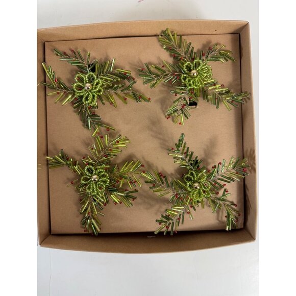 Homewear Greenery Glass Beaded Napkin Rings Embellished Set of 4 Winter Table - Picture 14 of 14